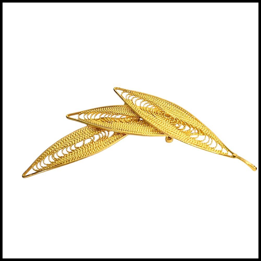 Gold Leaf Brooch Pin Vintage Filigree Delicate Openwork Jewelry